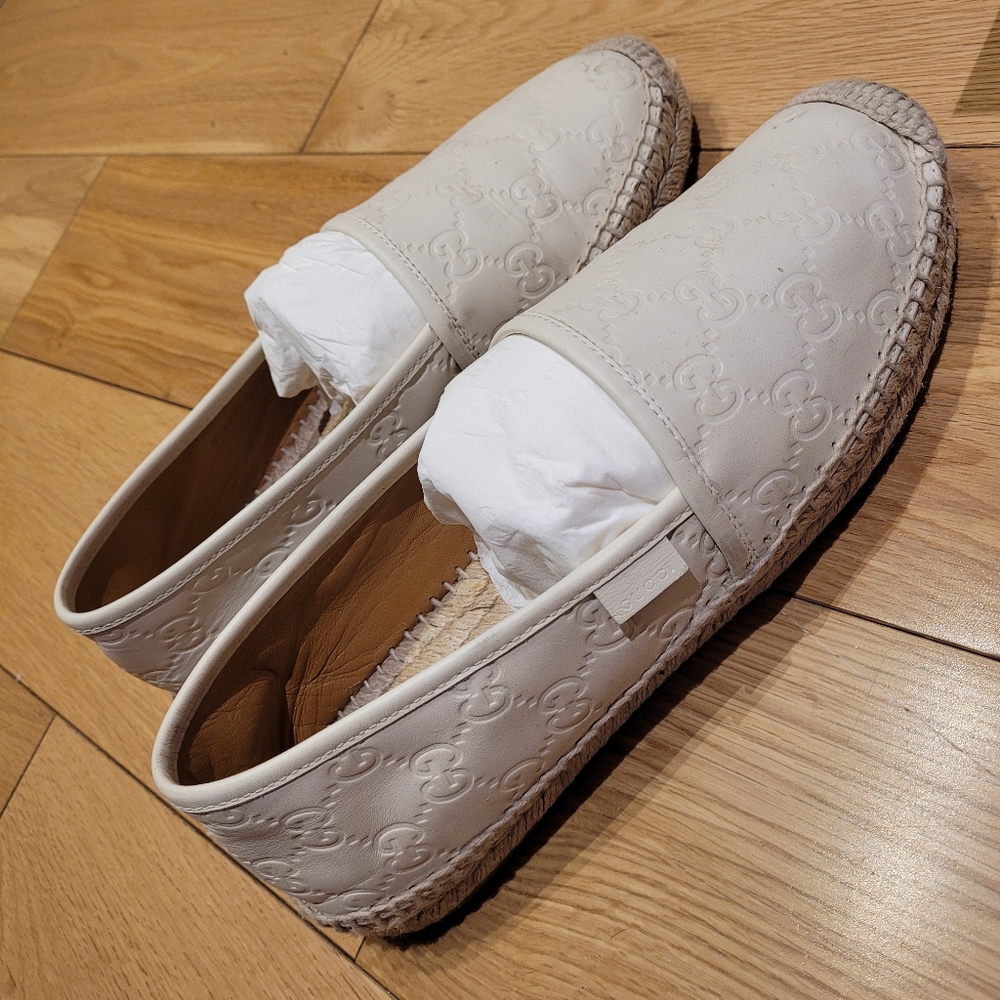 💯 Gucci white loafers